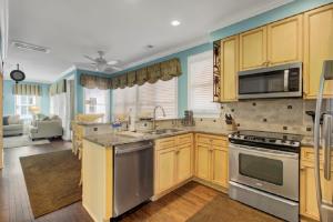 Boardwalk 114 by Wild Dunes, with Amenities