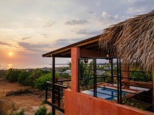 Penthouse with Private Pool & Stunning Ocean Views