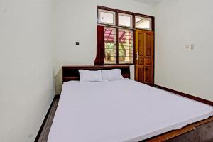 Hotel O Losmen Tjabe Merah Near Alfamart Bintaro