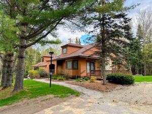 FC26 Bretton Woods home steps from the slopes