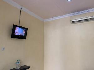 Hotel O Wisma Phinisi Syariah Near Mall of Pinrang Sejahtera