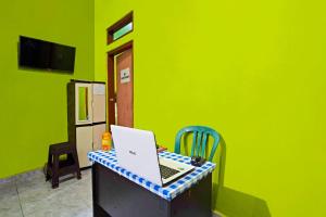 spot on 92786 homestay barokah