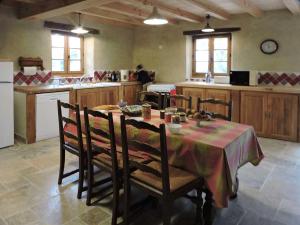 Maisons de vacances Saint Aignan Gite 12 people : Maison 5 Chambres