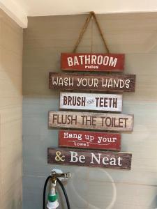 The Grand Staycation at MOA - Unit 7102 Hotel-like