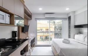 studio av paulista com varanda