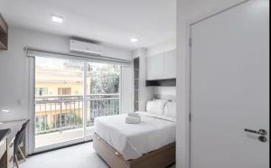 studio av paulista com varanda