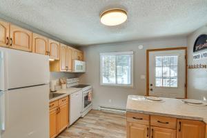 Breckenridge Area Condo with Mountain Views