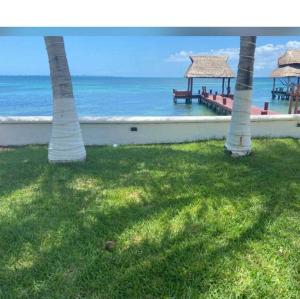 Oceanfront Private Pier Pool Garden Terrace 3BR house