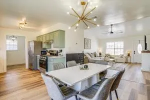 7 Mi to Lake Bridgeport Home with Yard and Grill! - Bridgeport