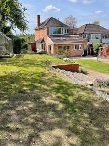 Luxury Detached holiday home Near BHX, JLR, NEC