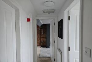 Stylish City Centre Apartment With Parking