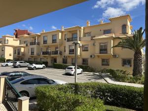 Moradia B - Pedras dos Bicos 200m da praia