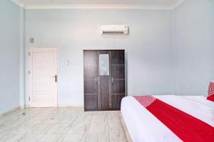OYO 92806 Penginapan Geby Syariah