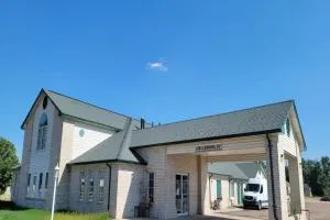 HomeTown Inn By OYO Texhoma, OK - Guymon