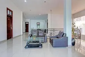 OYO 93011 Hotel Griya Lestari Pati 2 - Rembang