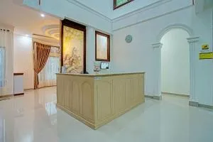 Capital O 92990 Nena Kostel Syariah - Duku