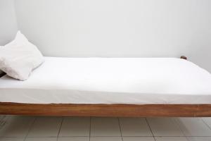 OYO Life 92925 Kost Bu Mala 2 Syariah