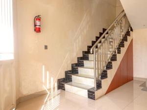 OYO Life 92707 D-akomiba Residence