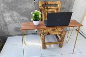 OYO Life Kos Bu Luh Mangku