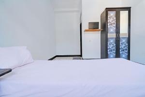 OYO Life 92901 Kost Bu Nur