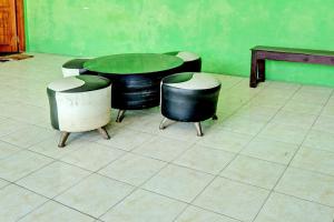 OYO Life 92919 Kost Wijaya Kusuma Lake Syariah