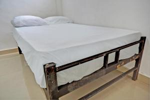 OYO Life 92919 Kost Wijaya Kusuma Lake Syariah