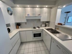 Cozy 4th Floor Apartment