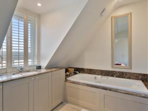 Duplex in Knokke-Heist with Sea Views