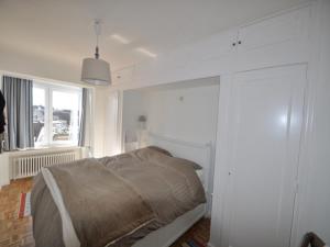 Apartment in Duinbergen with Sea Views