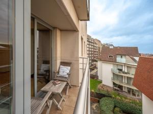Apartment in Knokke-Heist with Sea Views