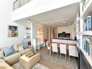 Duplex apartment on Albert Beach