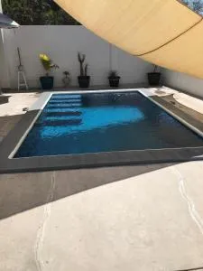 Casa familiar con alberca privada - Miramar