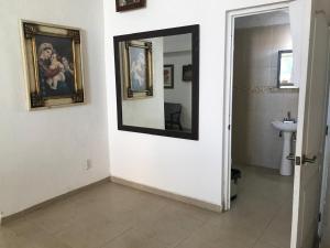 Casa familiar con alberca privada