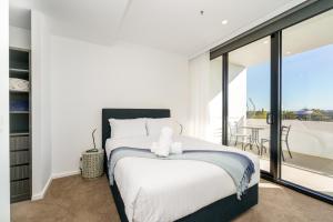 Stylish Urban Apartment Close to Manuka - Hosted by Canstay
