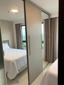 Flat 2006 at Heron Marinho