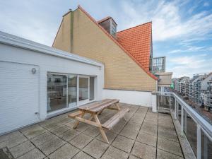 Stylish City-View Retreat