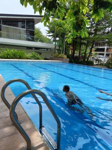 2bedrooms 2toilet& bath Matina Enclaves Condo