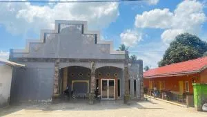 OYO 93119 Guest House Leo Patra - Sengata