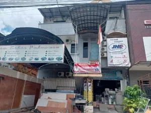 OYO 93090 Multi Plus Inn - Pim