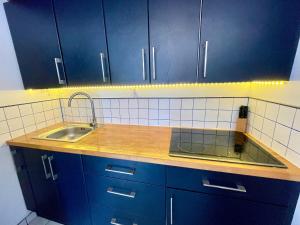 Maison T3 à 800 m de la plage avec piscine chauffée, tennis, Wi-Fi, patio clos et parking privatif - FR-1-231-300