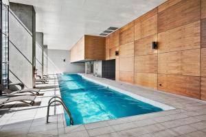 Astonishing 2B2B UpperWestSide Residence Opposite Southern Cross Station