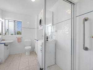 2-Bed with Pool, Near Torquay Beach, Hervey Bay