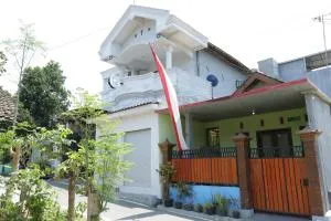 SPOT ON 93189 Rumah Berkah Syariah - 勿里达