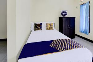 OYO Life 93155 Wisma Sarah