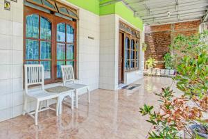 Hotel O Sengon Kostel Syariah