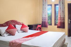 OYO 93332 Kharis Home Stay