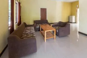 OYO Life 93409 Anugrah House - Midang