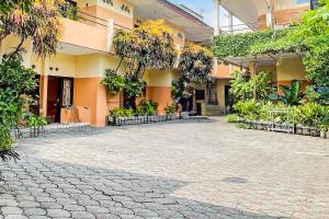 OYO Life 93398 Sudimoro Guest House Syariah