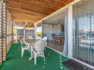 Appartement cosy centre station, terrasse, wifi, 4 personnes, parking gratuit - FR-1-521-230