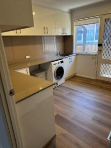 Family home- close to Knox City & Dandenong Ranges